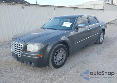 2010 Chrysler 300 Touring/Signature Series/Executive Series из США, поврежденный, VIN 2C3CA5CV1AH167130